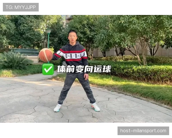 深度解析运球变向规则中走步与二次运球的合法判罚界限标准 深度解析运球变向规则中走步与二次运球的合法判罚界限标准